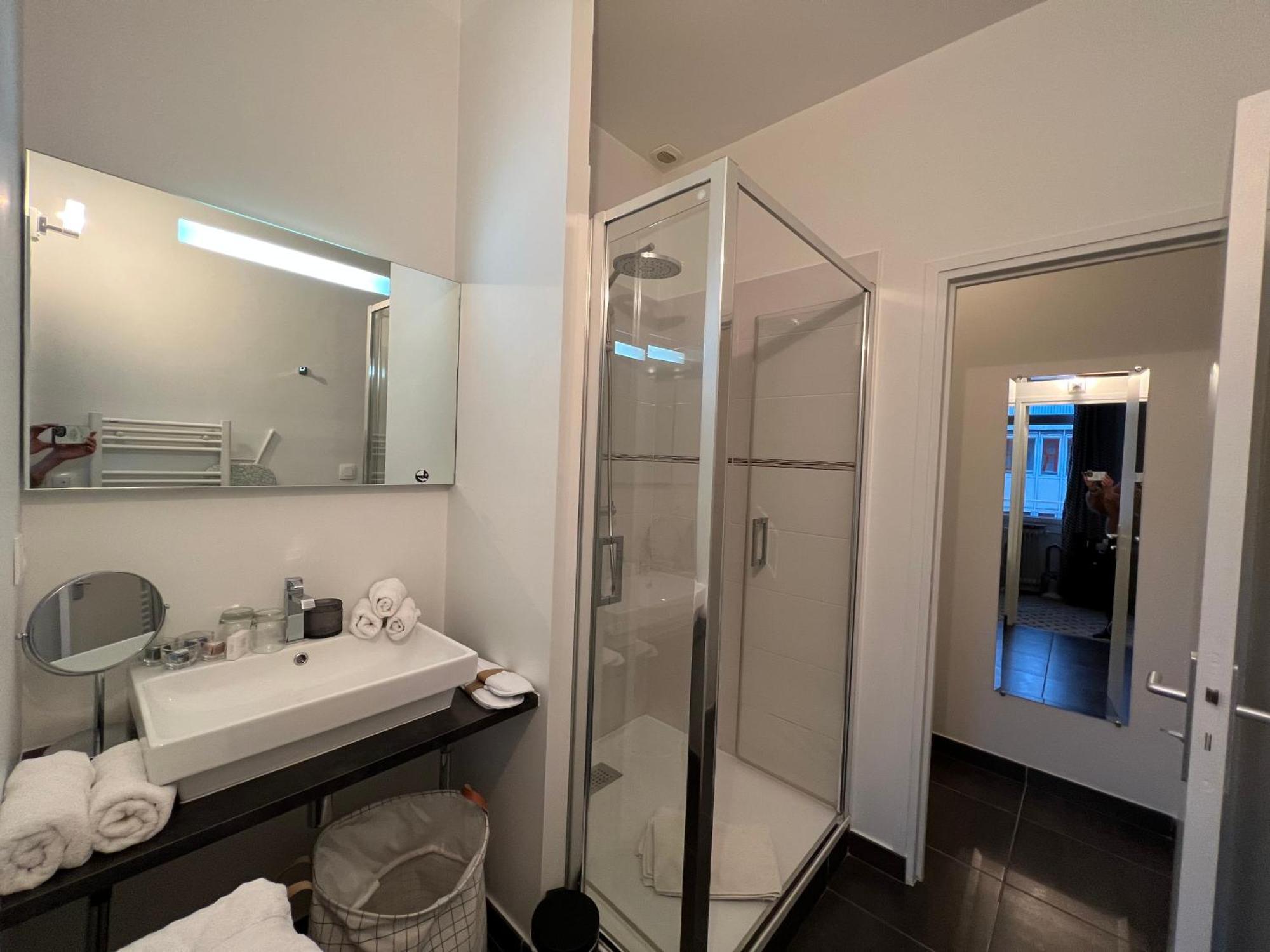 La Demeure Des Sacres - Cathedrale Bed & Breakfast Reims Exterior foto