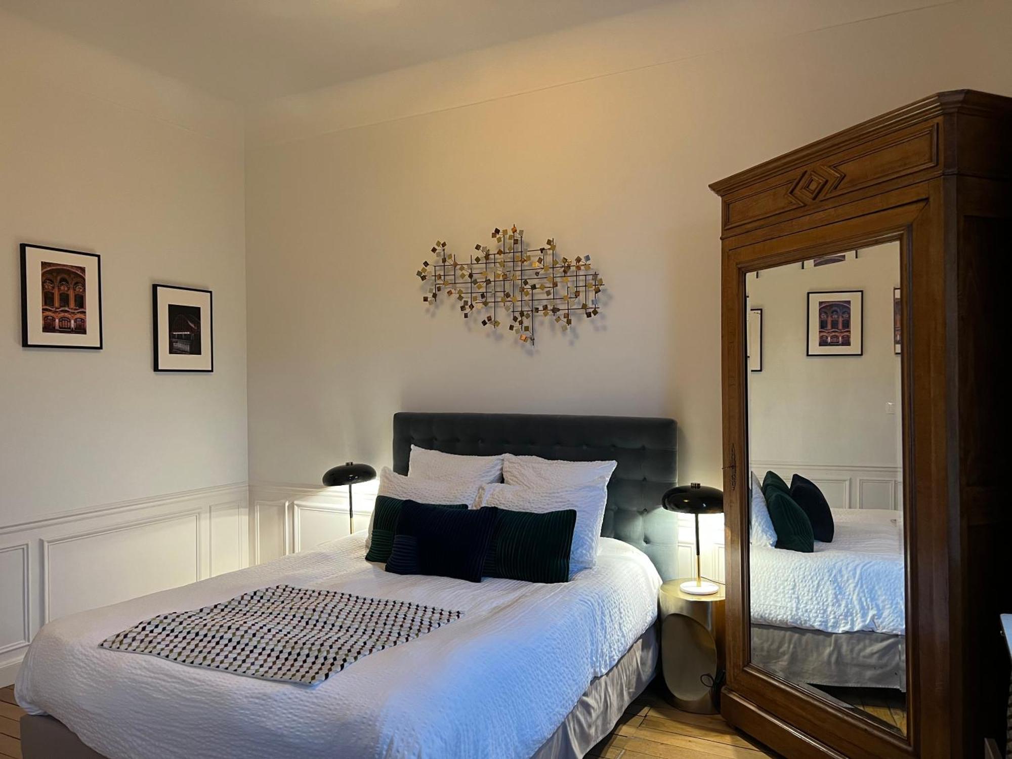 La Demeure Des Sacres - Cathedrale Bed & Breakfast Reims Exterior foto