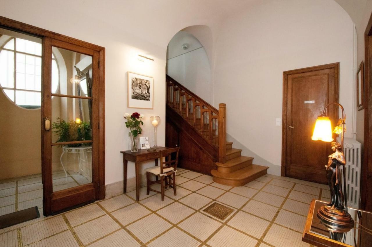 La Demeure Des Sacres - Cathedrale Bed & Breakfast Reims Exterior foto