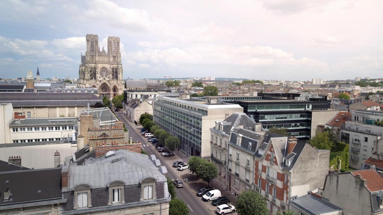 La Demeure Des Sacres - Cathedrale Bed & Breakfast Reims Exterior foto